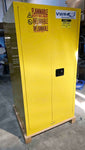 Flammable storage cabinet 60 gal | VWR 89522-628 (Pre-owned)